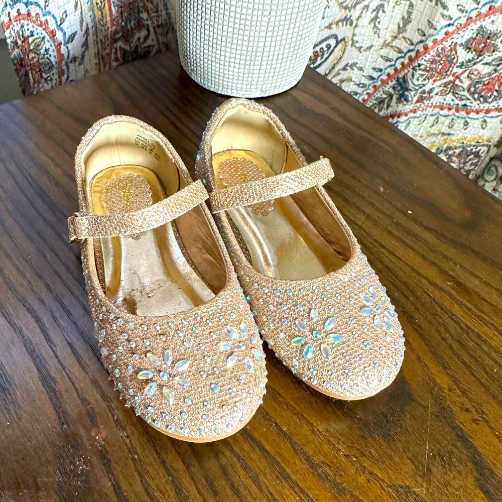 Toddler Gold Flats! BRAND NEW!